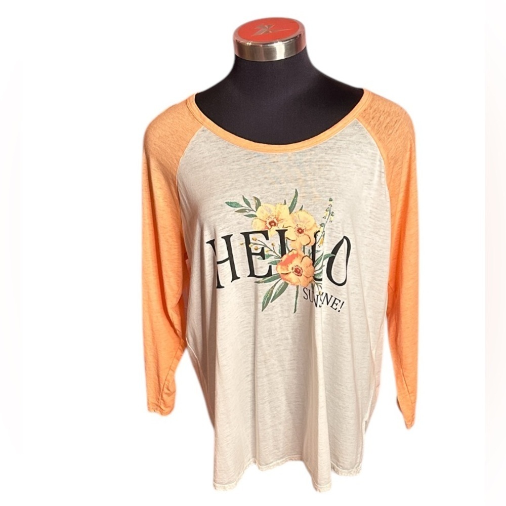 Orange and Cream Graphic Women's Top XL